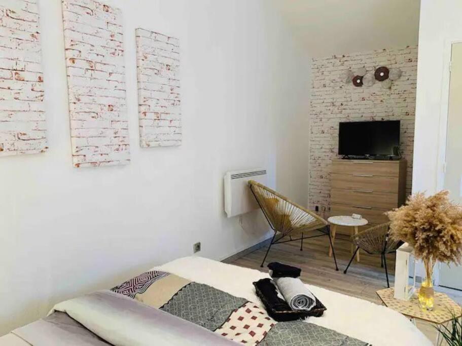 Maisonette Avec Jardin Évreux Eksteriør billede